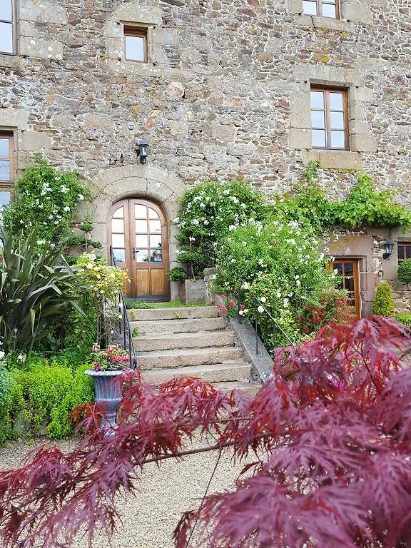 Bed and Breakfast Manoir de la Branche à Maen Roch 4*,