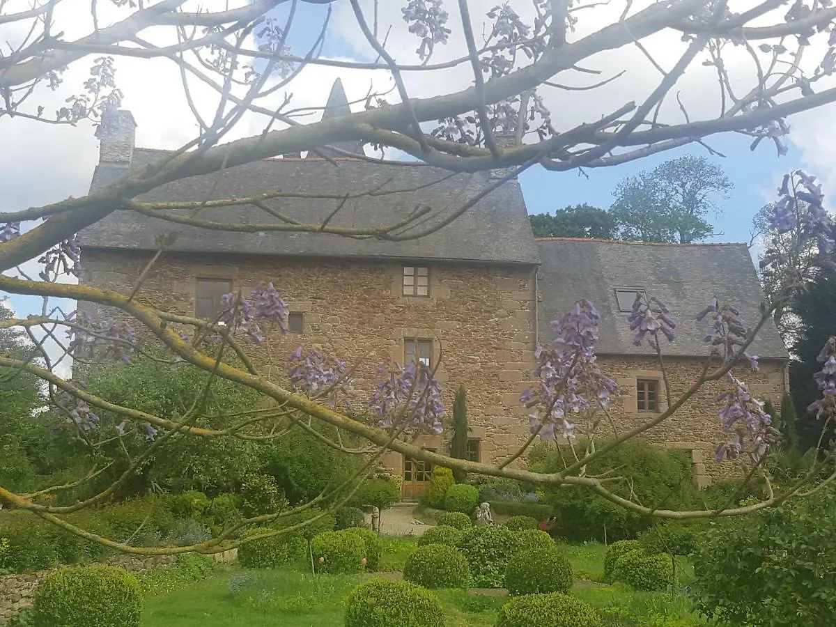 Manoir De La Branche Bed and Breakfast Maen Roch